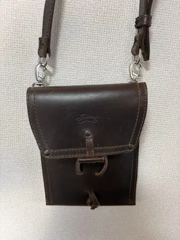 미국 Saddleback Leather 숄더백/파우치
