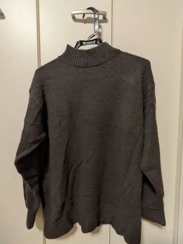 niko and - 다크 브라운 니트