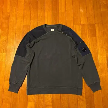 C.P. COMPANY 크루넥 트레이닝복 그레이/네이비