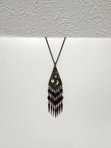 초승달과 별 디자인 목걸이