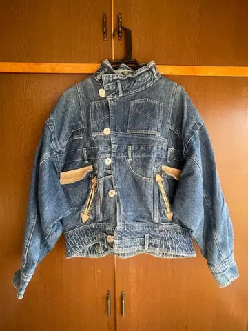 숏 기장 리메이크 데님 자켓