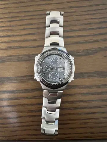 CITIZEN 크로노그래프 실버 시계