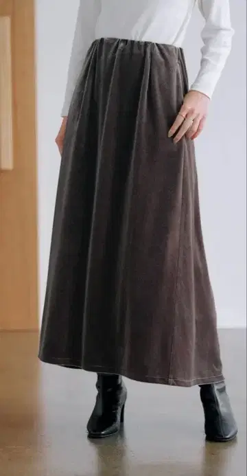 cohina 백 플레어 벨로아 스커트