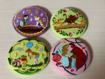 디즈니 자수 캔 배지 4개 세트