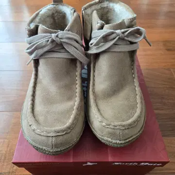 North Date 베이지 어그 부츠 23.5cm 사용 1회만