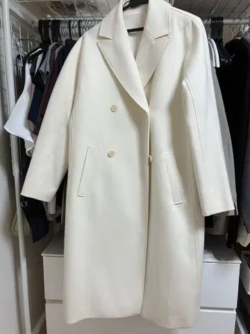 Theory luxe 아이보리 롱 코트 중고