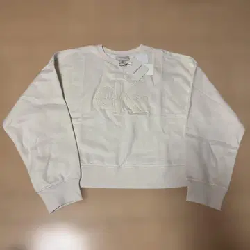 Calvin Klein 아이보리 크롭 맨투맨