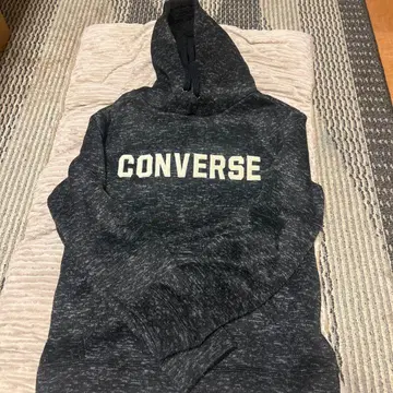 CONVERSE 다크 그레이 후드 부착 후드티