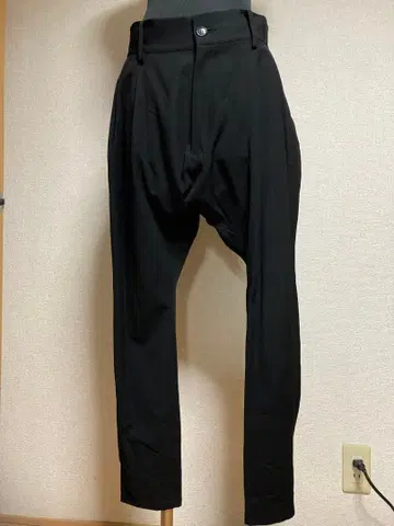 LIMI feu 블랙 사루엘 팬츠