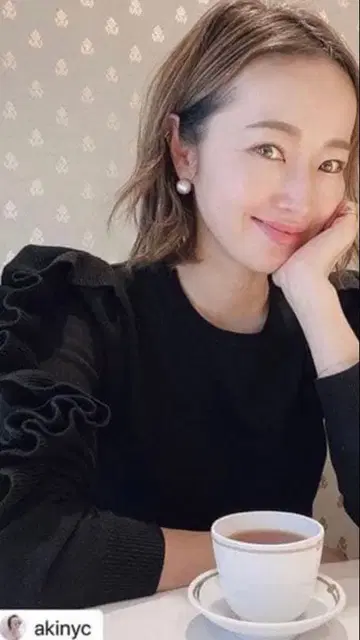 Chesty 프릴 니트