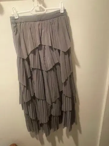 SNIDEL 그레이 플리츠 레이어드 스커트