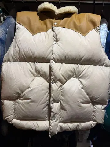 시착만 한 로키 마운틴 페더베드 다운 베스트 사이즈 46