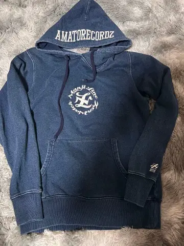 새상품급 DUPPIES 후드티 인디고