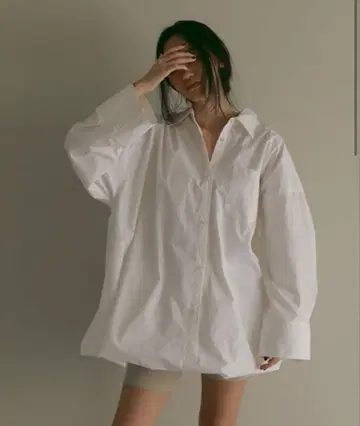 ETRE TOKYO 벌룬 실루엣 셔츠 칼라 롱 상의