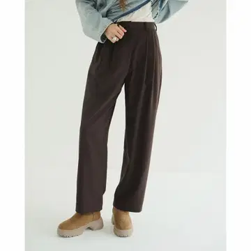 CLANE 베이직 턱 팬츠