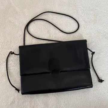 irose 이로세 숄더백 블랙 가죽