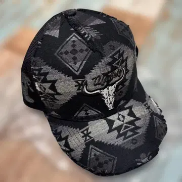 요시노리 코타케 캡 네이티브 오르테가 무늬 한정판 디자인