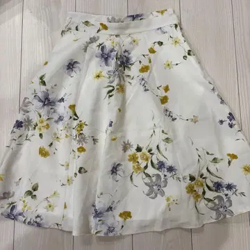 [ 1회 사용 ] MISCH MASCH 플라워 프린트 플레어 스커트