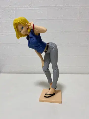 인조인간 18호 글리터 앤 글래머러스