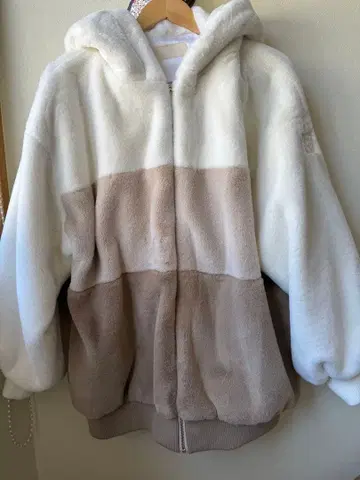 플리스 후드 부착 자켓 캐주얼