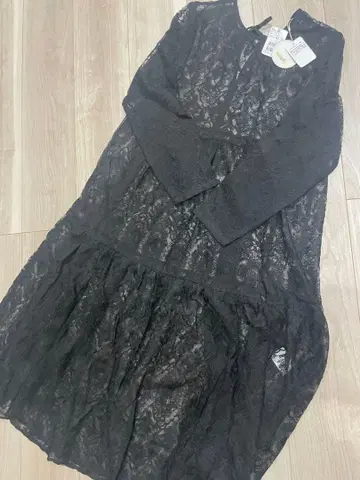 Ample 상의 레이스 미사용 새상품