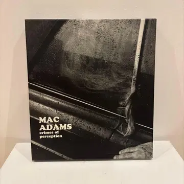 Mac Adams crimes of perception