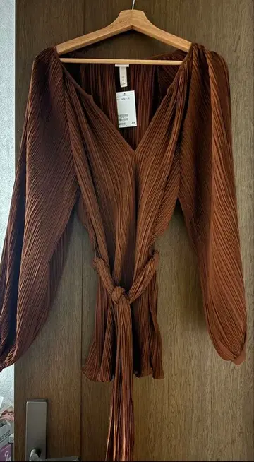 [ 택 포함 미사용 새상품 ] H&M 튜닉 블라우스