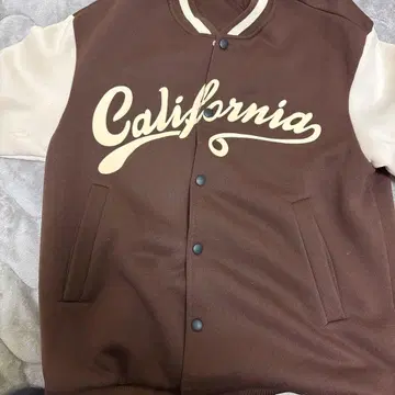California 바시티 자켓 브라운 4