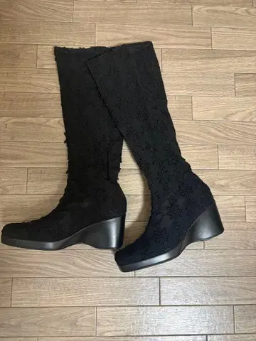 꽃무늬 자수 레이스 롱 부츠 블랙
