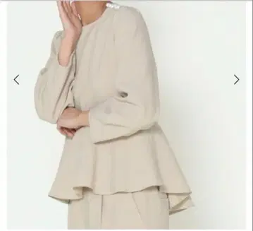 야마다야 펄 악센트 페플럼 블라우스 FENNEL