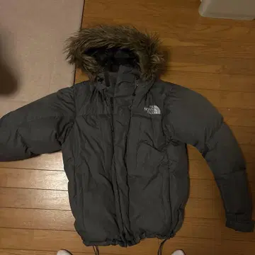 [ 가격 인하 가능 ] THE NORTH FACE 그레이 다운 자켓 M