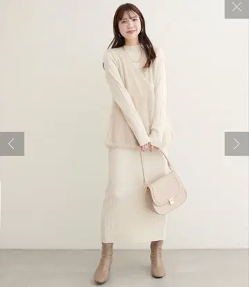 [SNS 인기] 페더 페플럼 베스트 리브 타이트 원피스 베이지 새상품급