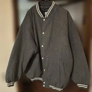라이더스 하우스 그레이 바시티 자켓 단추식