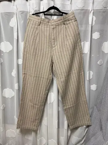 빔즈 라이트 베이지 스트라이프 슬랙스