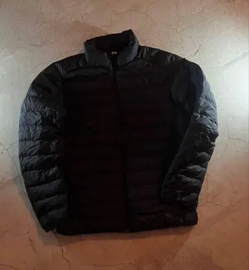 유니클로 울트라 라이트 다운 사이즈 L