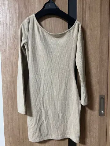 EVRIS 베이지 긴팔 니트 새상품 F 사이즈