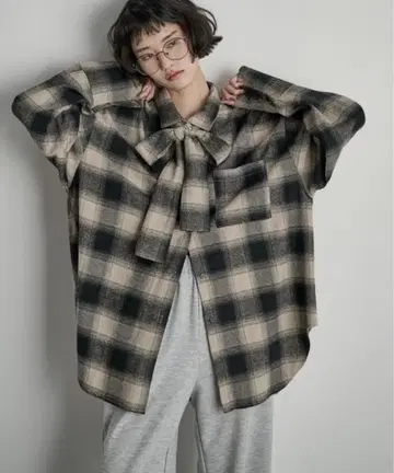 미착용_THE YON 리본 포함 체크 무늬 셔츠