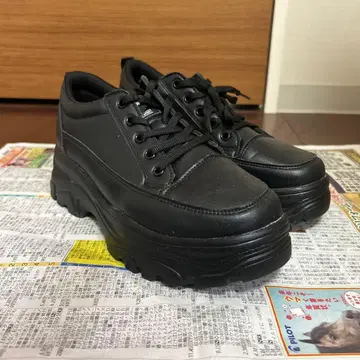 통굽 스니커즈 7cm 25.5 블랙