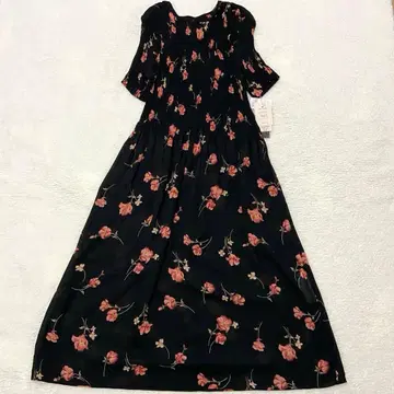 올 패턴 꽃무늬 맥시 길이 플리츠 롱 원피스 반팔 블랙 M 여행 이벤트