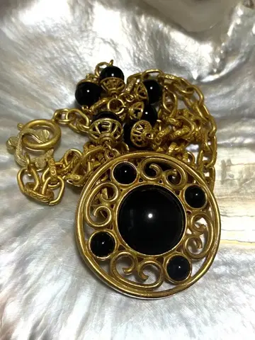 매트 골드 블랙 목걸이