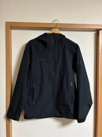 마무트 컴베이 투어 우비 마운틴 후드티