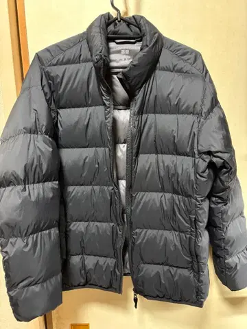 유니클로 울트라 라이트 다운 다운 재킷 L