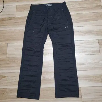 Oakley 블랙 팬츠