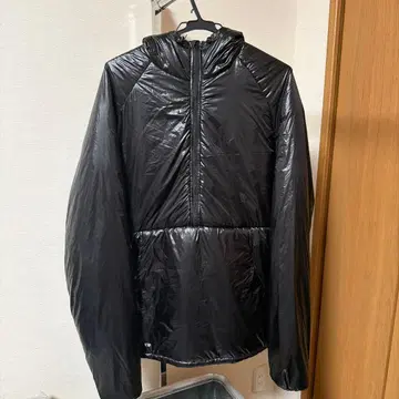 블랙 후드 부착 나일론 자켓