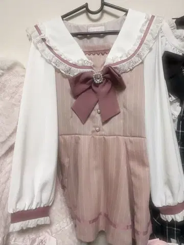 리즈리사 세일러 카라 셋업