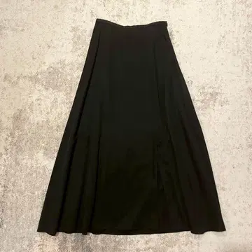 IENA 블랙 플레어 롱 스커트