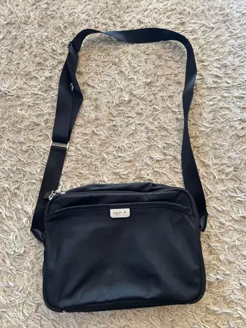 아네스베 숄더백