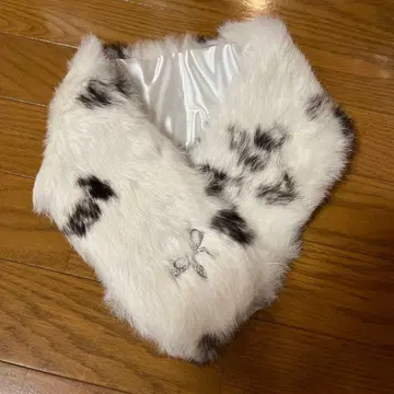 페루 리본 브로치 포함 티펫