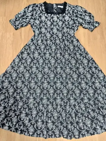 [ 시마무라 ] 아오키 미사코 스퀘어 옷깃 프릴 원피스 블랙 L 사이즈