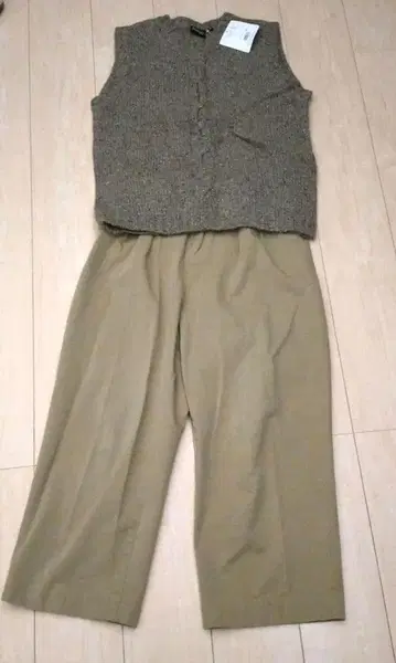 AIGLE 니트 베스트, 무인양품 와이드 팬츠 세트